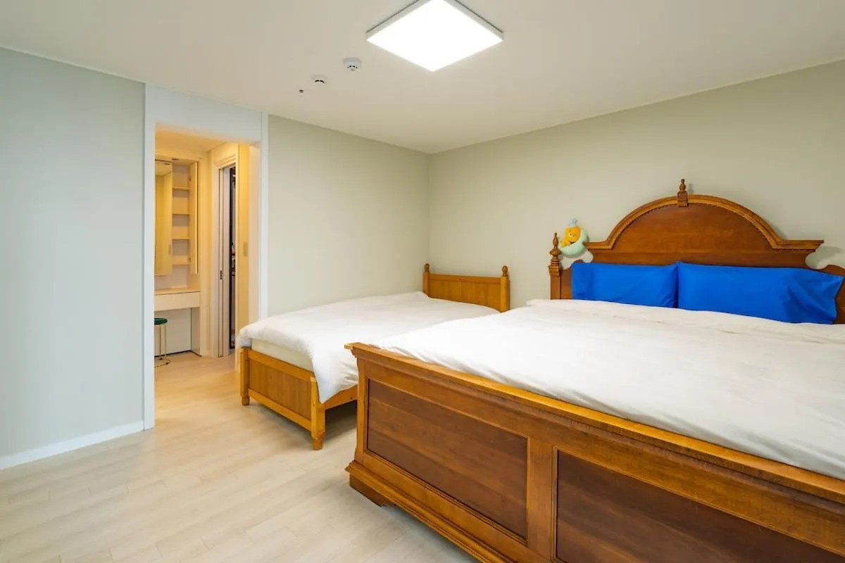 Bed & Breakfast New Apt 34Py 3Min To Haeundae Beach Lg Stanbyme & Styler Netflix & Sky Capsule Busan