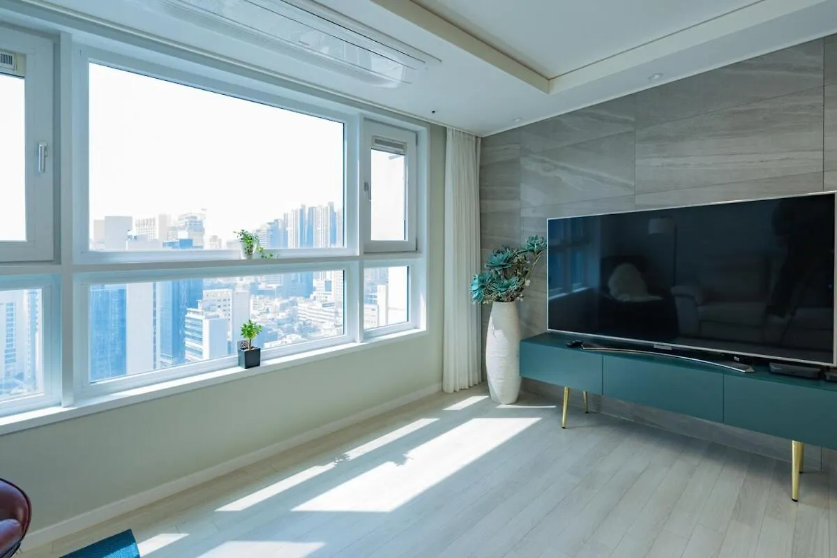 New Apt 34Py 3Min To Haeundae Beach Lg Stanbyme & Styler Netflix & Sky Capsule Busan