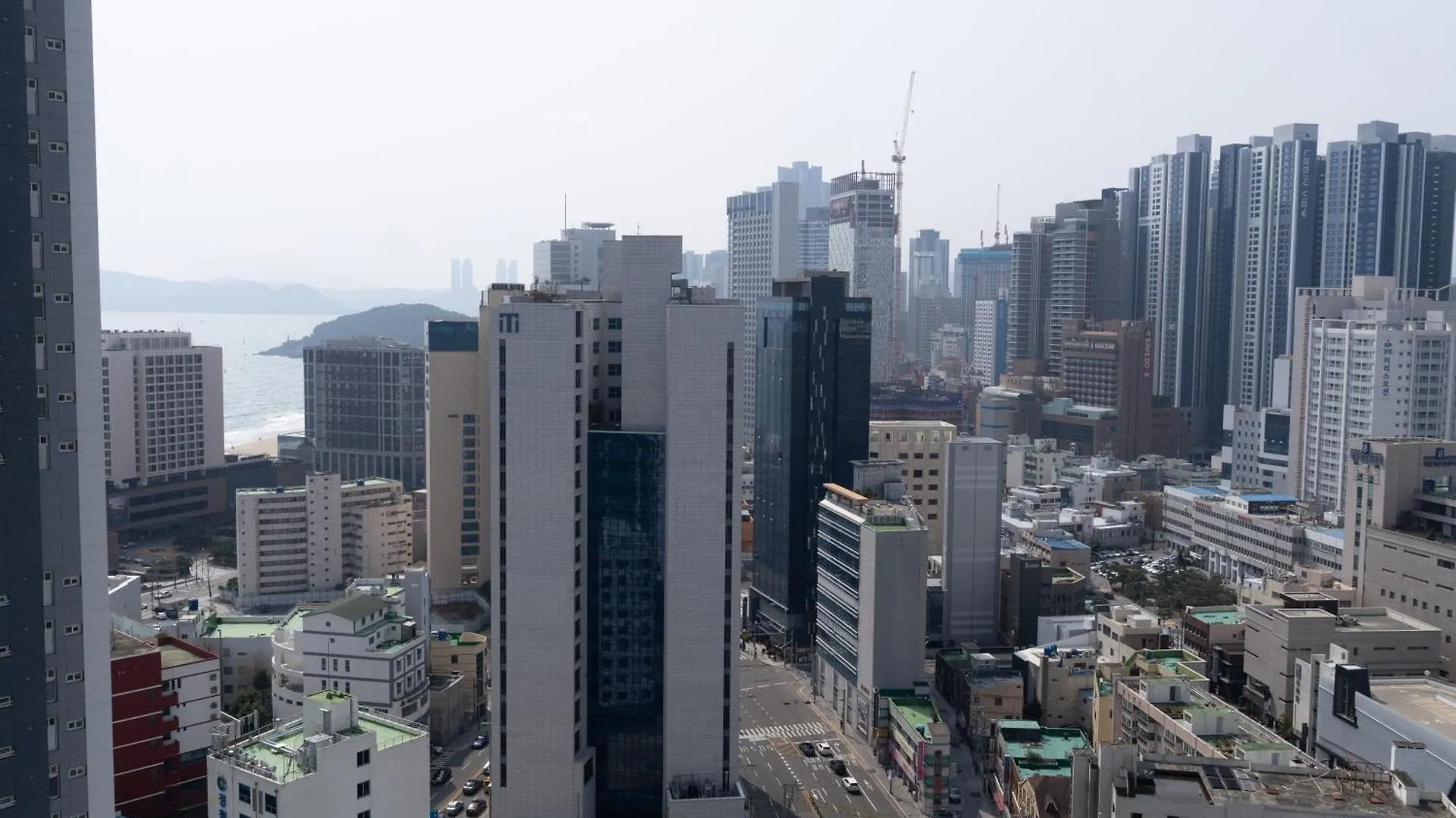 New Apt 34Py 3Min To Haeundae Beach Lg Stanbyme & Styler Netflix & Sky Capsule Busan