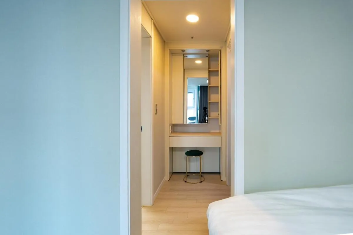 New Apt 34Py 3Min To Haeundae Beach Lg Stanbyme & Styler Netflix & Sky Capsule Busan 0*,