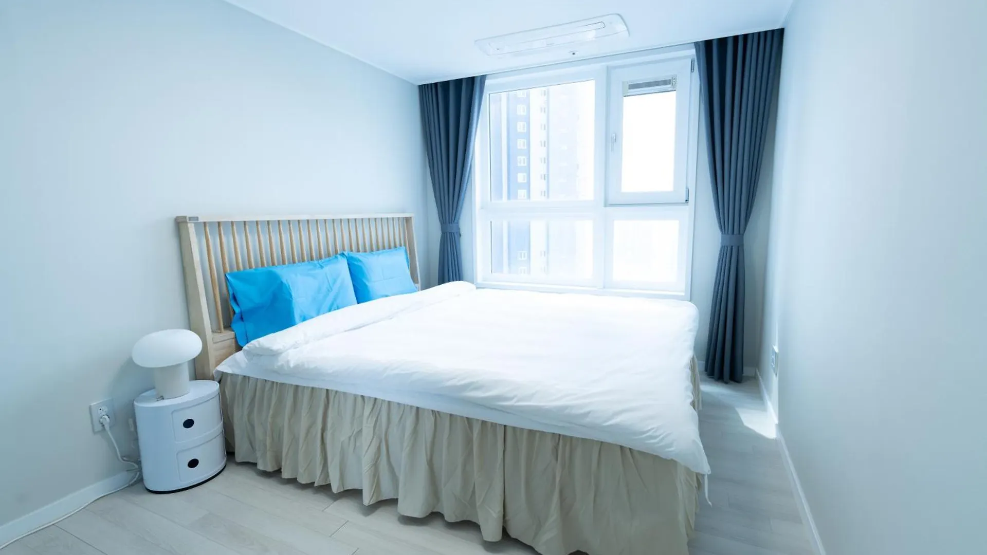New Apt 34Py 3Min To Haeundae Beach Lg Stanbyme & Styler Netflix & Sky Capsule Busan 0*,  South Korea